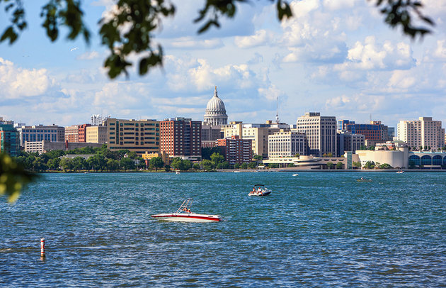Top Rated Romantic Getaways in Wisconsin : Madison