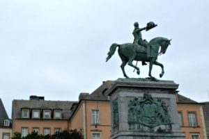 statue william II luxembourg